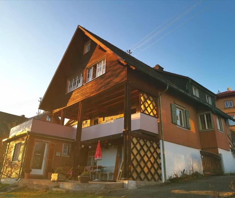 Idyllische Kleine Ferienwohnung Im Schwarzwald Friedenweiler Exterior foto